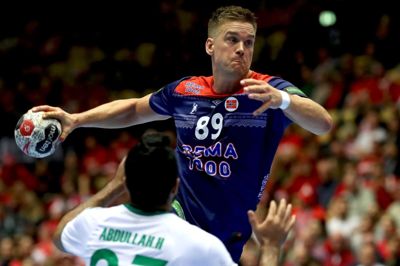 Espen Lie Hansen har scoret 13 mål på bare 18 forsøg under VM-slutrunden, men den 29-årige bagspiller fik ingen spilleminutter mod Danmark i aftes. Foto: Ritzau Scanpix