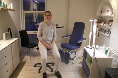Kristinna Bandholm Klyver har åbnet forretning i Engesvang, fordi hun mener, at der skal ske noget i de mindre bysamfund. ?Foto: Rasmus Viuff
