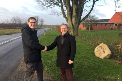 Videbæk Borgerforenings formand, Peter Vennevold (t.v.), og formanden for Vorgod-Barde Borgerforening, Christian Christensen, står skulder ved skulder. ?Foto: Ole Skydt