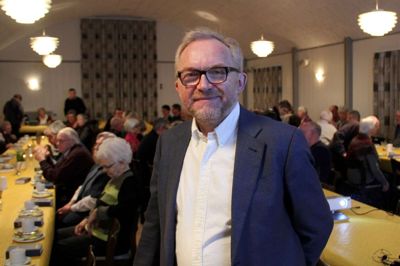 Meteorolog Jesper Theilgaard er en mand, som ved meget om vejrforhold. Den viden drager vi nytte af i dette afsnit af Folkebladets serie om gamle vejrvarsler. Her ses han ved et foredrag i 2016 i Thorning Forsamlingshus. ? Foto: Morten Hallstrøm