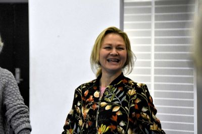 Koreograf Nønne Mai Svalholm står for projektet »Gentænk aldring«, hvor kommunens ældre kan være med til at lave en danseforestilling.