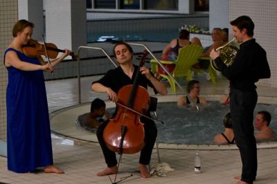 Ensemble MidtVest gav koncert blandt de badende gæster. ?Foto: Privatfoto