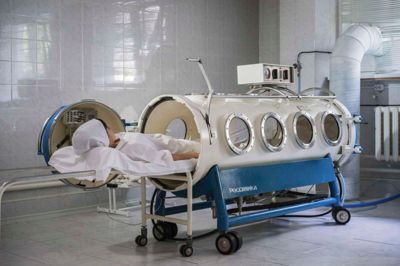 De besynderlige behandlingsmetoder er skildret i »Holidays in Soviet Sanatoriums«. ?Foto fra bogen