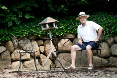 Den 70-årige rigmand Kenneth Iversen var for fire år siden med til at stifte AUHE Støttefonden, som skal styrke Aarhus Universitet i Herning. Nu træder han imidlertid snart tilbage fra sin post som formand, selvom han stadig ser masser af potentiale i fonden. Siden han forlod Unimerco og blev multimillionær har Kenneth Iversen involveret sig selv på lånt tid. Og det er helt bevidst, fortæller han. ? Foto: Flemming Hansen