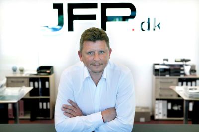 Jesper Friis Poulsen og JFP har med et skarpt fokus og nye folk igen formået at skaffe et overskud. Derfor ser 2017s elendigheder ud til at være en enlig svale. Foto: Henrik Ole Jensen