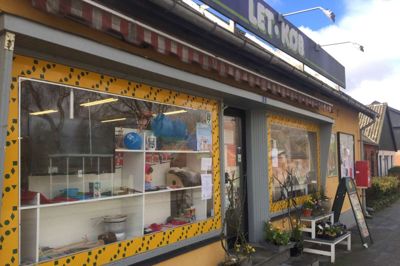 Der handles for lidt i butikken i Fjelstervang. Den månedlige omsætning ligger under budgettet. ?Foto: Ole Skydt