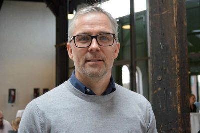 Bo Holm Nielsen - Nordre Skole:
- Vi har på den måde ikke en liste over forbudte ord. Men vi har en politik om, at vi taler pænt og ordentligt. Vi vil tage en dialog i nuet med de elever, der overtræder grænsen. Alle ved godt, at skolen skal være et godt stede at være - og specielt i de yngre klasser kan vi godt bruge rollespil, så alle lærer at forstå, når nogen siger stop.??Foto: Laila Kempel