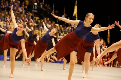 Elever fra 13 efterskoler gav opvisning i Boxen. Her er det Hammerum Efterskole, der er på gulvet. ?foto: Henrik Ole Jensen