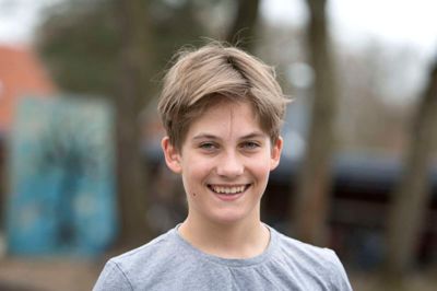 Tom Laursen. Magnus Mørup, 8.b, Kibæk Skole:
- Det gør jeg syv gange om ugen. Det er vigtigt at spise sammen, fordi man får snakket om, hvad man har lavet i løbet af dagen. Næsten alle går til sport hjemme hos os- jeg går til fodbold, håndbold og hiphop. Så vi indretter aftensmaden efter, hvornår vi er hjemme, så vi kan spise sammen.
