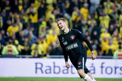 Alexander Scholz afgjorde pokalfinalen og fejrer sin scoring. ?Foto: Flemming Hansen