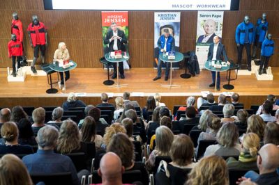 Panelet bestod af fra venstre Signe Munk (SF), Mogens Jensen (S), Kristian Jensen (V) og Søren Pape Poulsen (K). Foto: Tom Laursen