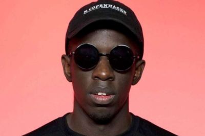 Melvin Kakooza står for morgenandagten. ?Foto: Pr-foto