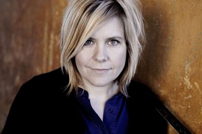 Sangerinden Marie Frank dukker op på Gnisten, når der er »udsendelse« med Nyborg FM torsdag 19. marts.