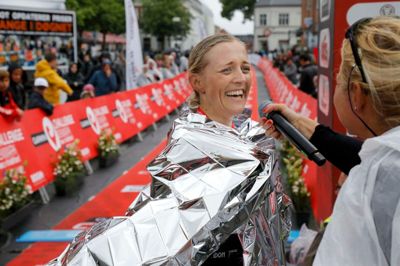 Pernille Thalund fra Herning var noget overrasket over sin tredjeplads ved Garmin Challenge Herning, hvor hun - som bedste danske kvinde - genvandt sit DM-guld. Foto: Henrik Ole Jensen