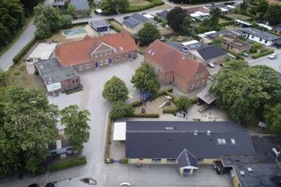 Legepladser og grønne områder ved Studsgård Friskole skal have en overhaling ved arbejdsdagen. foto: flemming hansen