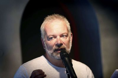 Thomas Thisted - the grand old man på Hernings poetry slam-scene - er blandt dem, der skal på scenen torsdag aften. Foto: Flemming Hansen