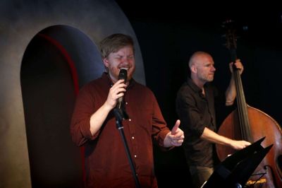 Musikeren Morten Mosgaard er underviser på Fermatens online-kursus. Foto: Flemming Hansen