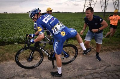 Elia Viviani kiksede i spurten i lørdags. Tirsdag kan han få en ny chance. Foto: Marco Bertorello/Ritzau Scanpix