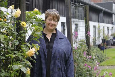 Det er første sommer som mormor for Dorte Nørager Sila, der har fået sit første barnebarn - lille Agnes Malia, så hende bliver der brugt tid på i ferien. Dorte Nørager Sila arbejder til daglig som privat børnepasser i Skarrild. foto: henrik Ole Jensen