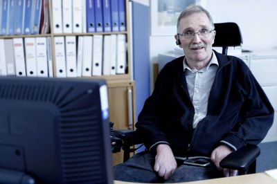 Billedet af Thorkild Mejlby blev taget til en artikel om at få diagnosen sclerose og alligevel bevare sin optimisme og sine positive betragtninger, som: »Herning er en fantastisk by« eller »Jeg glæder mig over at komme på arbejde hver dag«. Foto: Henrik Ole Jensen