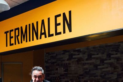 Amir Rehman (billedet) og Allan Guldborg fra Terminalen har kendt hinanden i mange år. Nu laver de mere larm i byen. Foto: Peter Kirkeskov Rasmussen/Maja Petrine Jensen