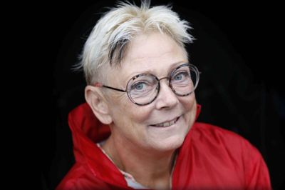 Hvis man skal lave et visitkort til Inge Dinis fra Bording, får man brug for en hel A4-side. Foto: Henrik Ole Jensen