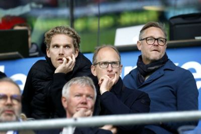 FCM-ledelsen - her formand Rasmus Ankersen, administrerende direktør Claus Steinlein og sportschef Svend Graversen - har kastet snøren ud efter en brasiliansk back. Foto: Tom Laursen