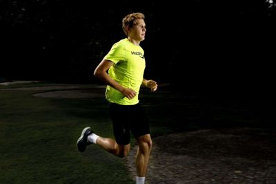 Mellem 25 og 30 timer om ugen byder kalenderen på hård og målrettet træning for Ikast-triatleten Mathias Lyngsø Petersen. Og det kræver fravalg, erkender danmarksmesteren. Foto: Henrik Ole Jensen
