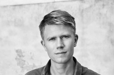 Siden 2015 har Julius Mygind holdt foredrag om sin vej ind og ud af et massivt hash- og stofmisbrug. Rusmidlerne gav Julius Mygind en pause fra det sociale pres, han oplevede, at omverdenen lagde over ham, og fra det pres han lagde over sig selv. Særligt ønskede Julius at passe ind, hvilket resulterede i følelsen af aldrig at være god nok, pæn nok, dygtig nok eller sjov nok. Hashen og stofferne blev en flugt fra livet og resulterede i depression, social isolation og angst. Foto: PR-Foto