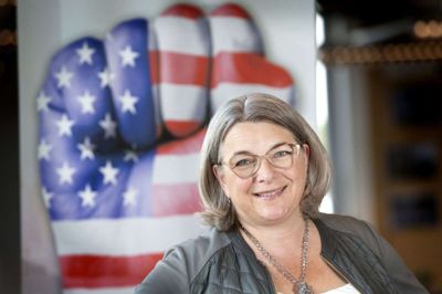 Charlotte Nytoft fandt sin far med hjælp fra hjemmesiden Infobel, der er en samling af alverdens telefonbøger. Hun havde i årevis søgt ham i Europa, men fandt så ud af, at han var flyttet til USA. Foto: Tom Laursen