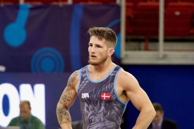 Fredrik Bjerrehuus sikrede sig søndag kvalifikation til OL i Tokyo med tre forrygende sejre ved VM i Kasakhstan. Men i semifinalen og bronzekampen mødte den 29-årige herningenser overmagten. Foto: Danmarks Brydeforbund (Arkiv)