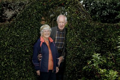 Efter 60 års ægteskab og lige så mange fælles år i Herning har Ellen og Ejgild Holdgaard mod på et nyt livskapitel. Rækkehuset i Trøstrupsgade er solgt, og 1. november flytter parret til Horsens for at komme tættere på familien. Foto: Henrik Ole Jensen