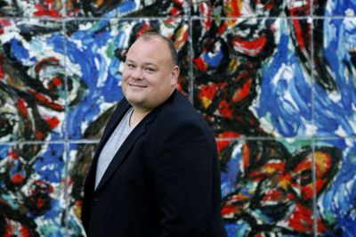 Morten Bøhm pendler hver dag 55 minutter i bil mellem Langå og VIA University College i Birk, for at passe sit job som uddannelsesleder. foto: Henrik Ole Jensen