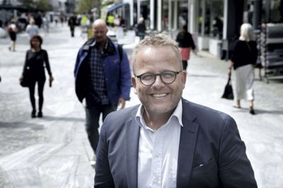 Citychef Allan Kristensen er meget begejstret for den nye mulighed for at trække data på kundestrømme i Herning midtby. Foto: Henrik Ole Jensen