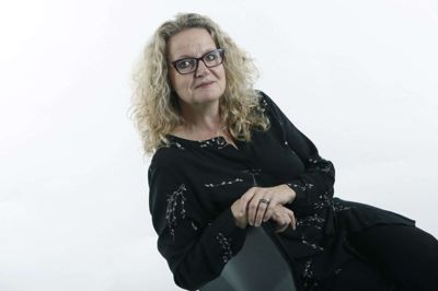 Højskoleforstander Vibeke Lundbo fejrer højskolernes opståen. Foto: Henrik Ole Jensen