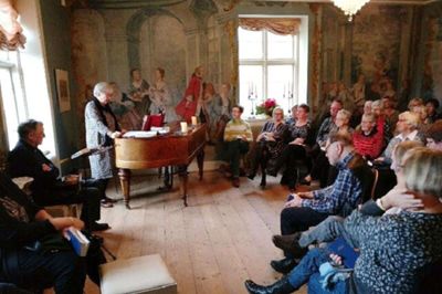 Herningsholm inviterer til matiné med fællessang. Foto: Pr-foto