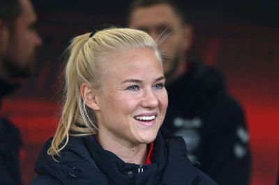 Pernille Harder, der i 2020 blev verdens dyreste kvindelige fodboldspiller, er for sjette år i træk valgt som årets kvindelige fodboldspiller i Danmark. Foto: Flemming Hansen