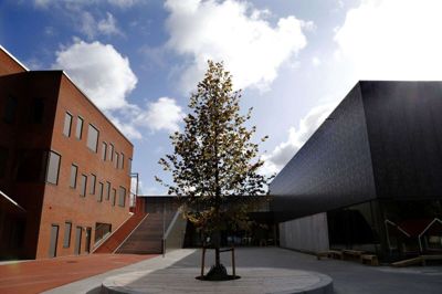 Lindbjergskolen lukker i en uge. Foto: Henrik Ole Jensen