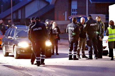 Fasterholt fik forhindret, at MC Cobra, der støttede rockergruppen Bandidos, købte et hus i landsbyen. Udviklingsselskabet købte den tidligere købmandsgård til overpris. MC Cobra fandt senere et lejemål i Gjellerup, hvor deres indvielsesfest blev fulgt tæt af politiet. foto: tony brøchner