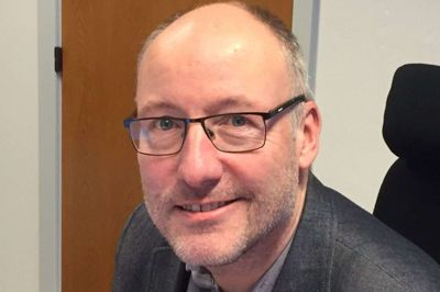 Kommunaldirektør Jens Peter Hegelund Jensen er tilfreds med at Datatilsynet ikke vil foretage sig yderliger i sagen om læk af cpr-numre på Ringkøbing-Skjern Kommunes hjemmeside.