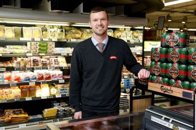 Andreas Rahbek begyndte hos Meny, da han var 14. Han har været væk i nogle perioder, men i en alder af 26 vender han tilbage som købmand og chef for det hele. Foto: Henrik Ole Jensen