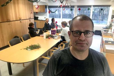 Skoleleder Niels Henrik Larsen på Grønbjerg Friskole satser på, at frisklen kan opretholde den normale undervisning og undgå nedlukning. Foto: ole Skydt