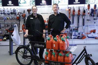 Tania Rantala Kristensen er ny butikschef i A. Flensborg, hvor hun skal udvikle butikken i samspil med direktør Bjarne Sørensen. Foto: Henrik Ole Jensen