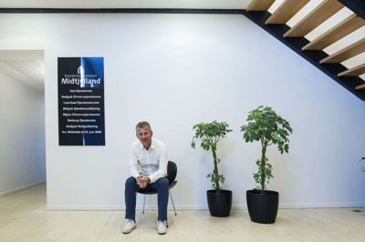 Direktør Jan Jørgensen fra Ejendomsselskabet Midtjylland har stadig planer om yderligere opkøb af ejendomme efter at have overtaget den godt 7000 kvadratmeter store ejendom på Torvet i Herning sammen med to andre investorer. Foto: Tom Laursen