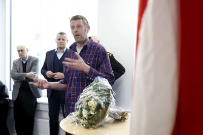 René Schmidt talte i januar ved åbningen af Hernings nye politistation. Billedkunsterens værker udsmykker politistationen både inde og ude. Foto: Flemming Hansen