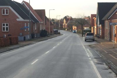 Her skal cykelstien løbe til venstre. Foto: Ole Skydt