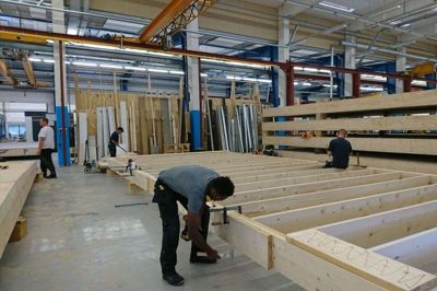ABC Pavilloner i Engesvang opfører modul-byggeri på egen fabrik. Virksomheden har omkring 150 medarbejdere. Foto: PR-foto