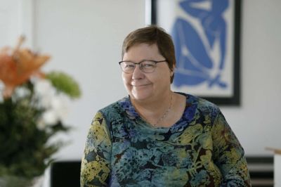 Tidligere skoleleder Hanne Frølund har altid oplevet det som en fordel kun at have fødselsdag hvert fjerde år. Foto: Henrik Ole Jensen