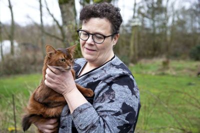 Til marts bliver dyrlæge Vibeke Relunds egne katte for en stund skiftet ud med herreløse hunde i Nepals hovedstad, Kathmandu. Som frivillig for Dyrlæger Uden Grænser skal hun ned og hjælpe med at sterilisere og vaccinere hundene for rabies. Foto: Tom Laursen