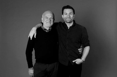 Anders Hust (t.v) overlod i 2019 aktiemajoriteten i Claire Group til sønnen Nikolaj Hust. Foto: PR-Foto